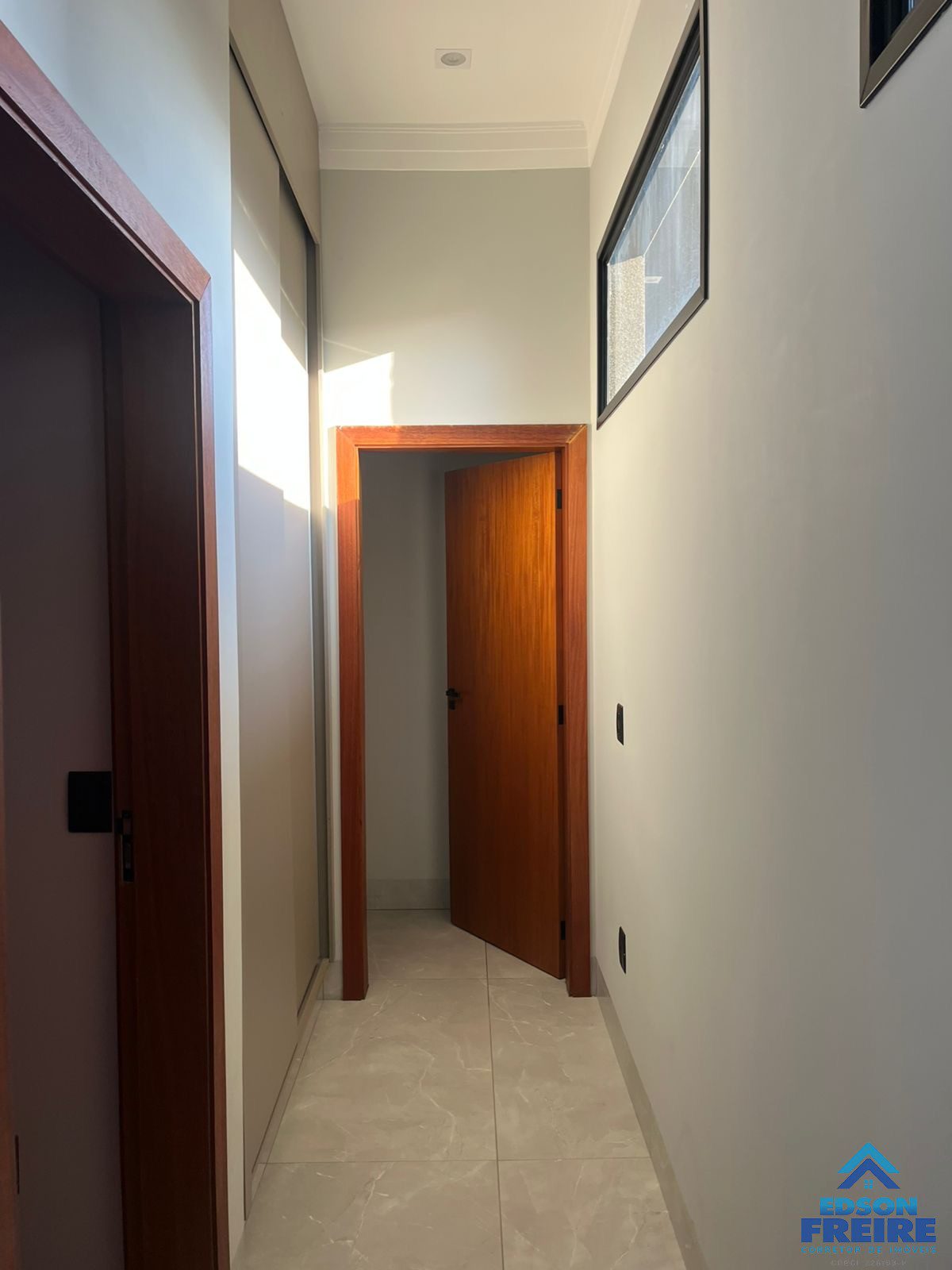 498eff25-9e7b-47ac-b905-1c8fe6c2fe6b