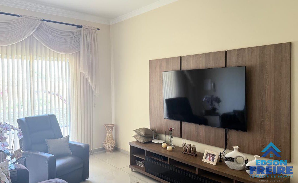 65e3374c-df8c-4cba-b659-3c28cbbc6e96