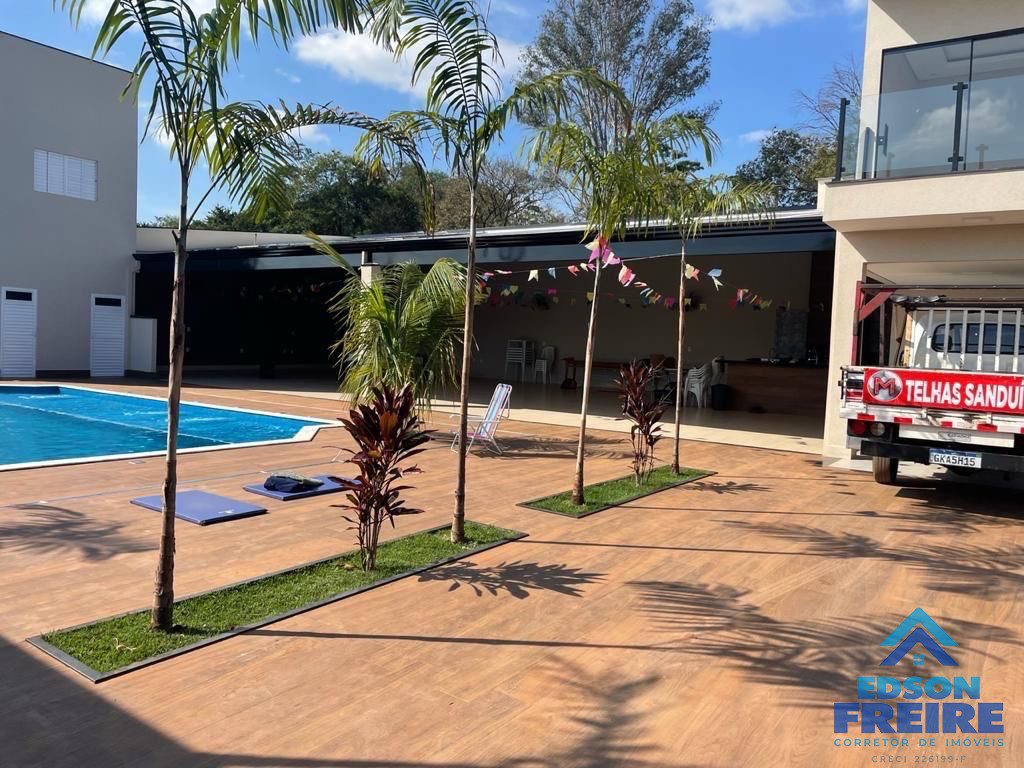 6af8bf99-b73a-4f8d-9f96-235c412fd19b