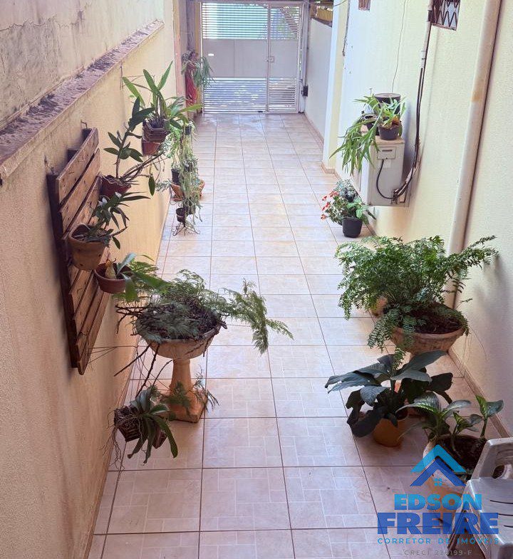 929c81ee-7020-4bb1-bc09-75a40c8181c4