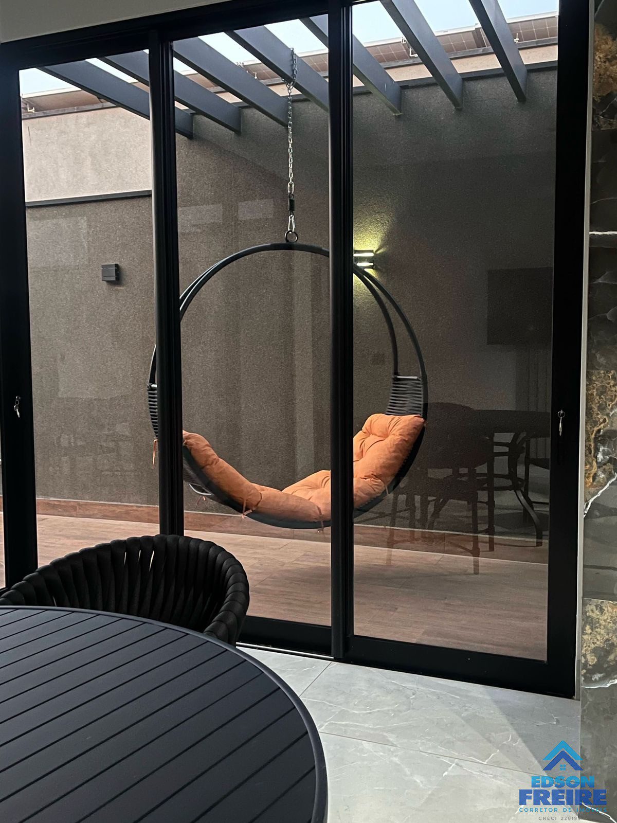 a1d17e69-56e5-4382-bbe3-aeb8c491b98e