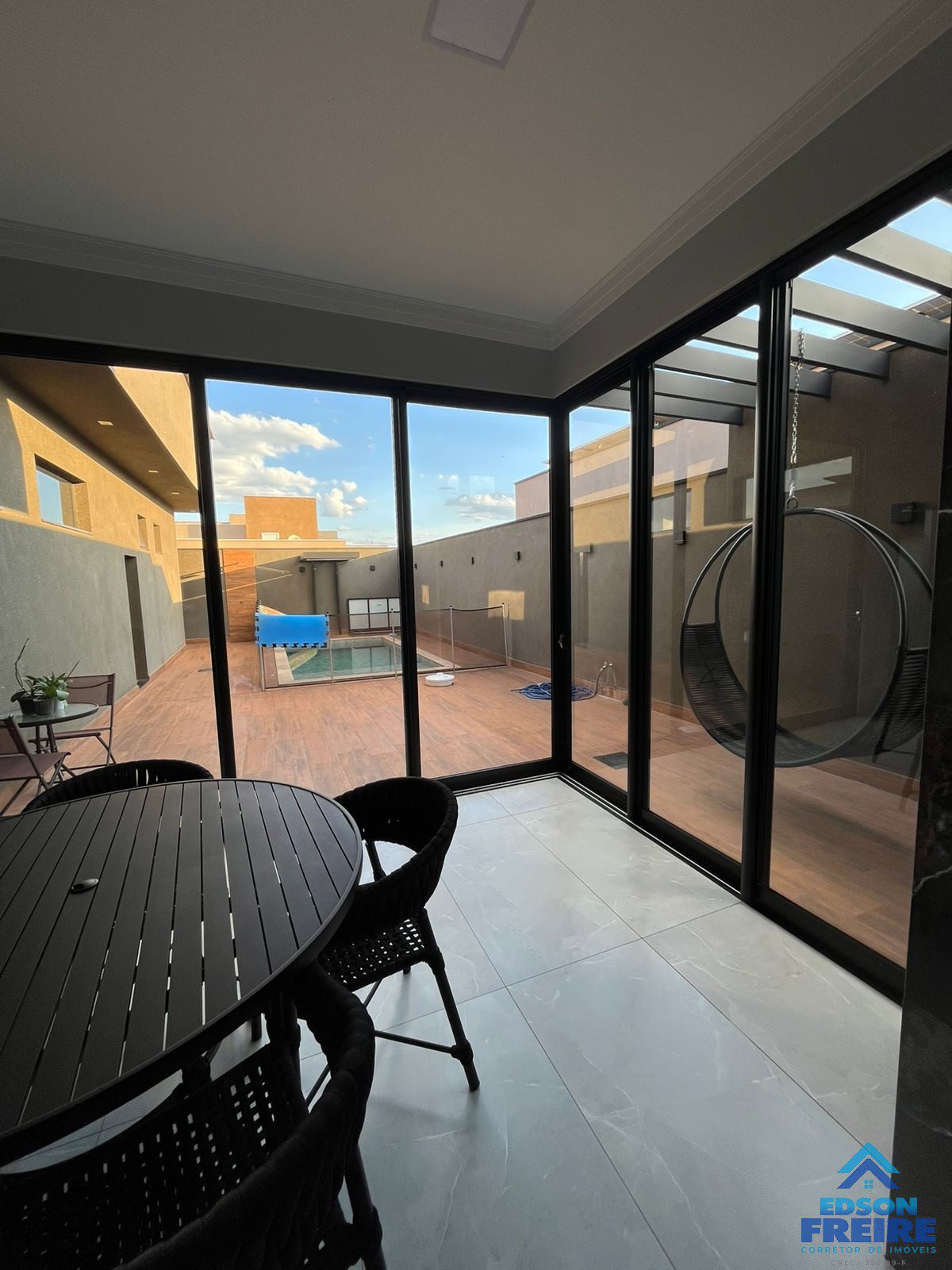 f1517774-dded-4ab4-a968-6ea7c3cb7d39