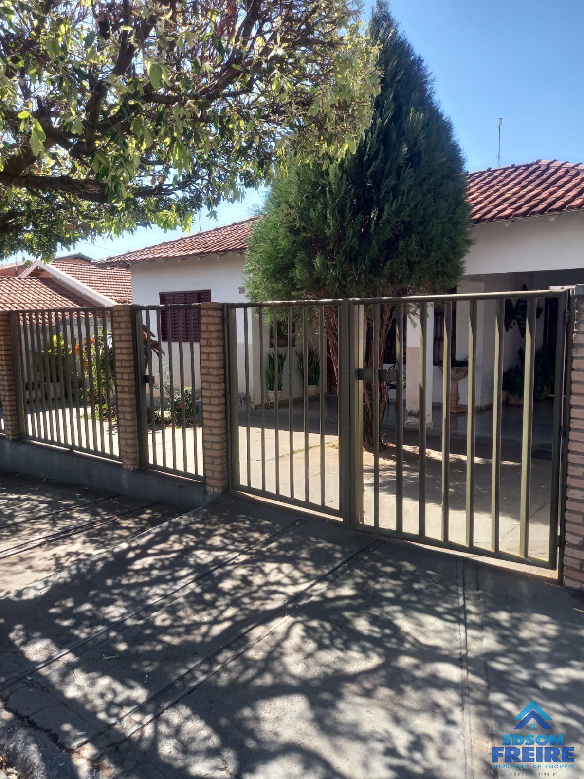 438afea1-3c74-4930-96a2-731b40d54fc1