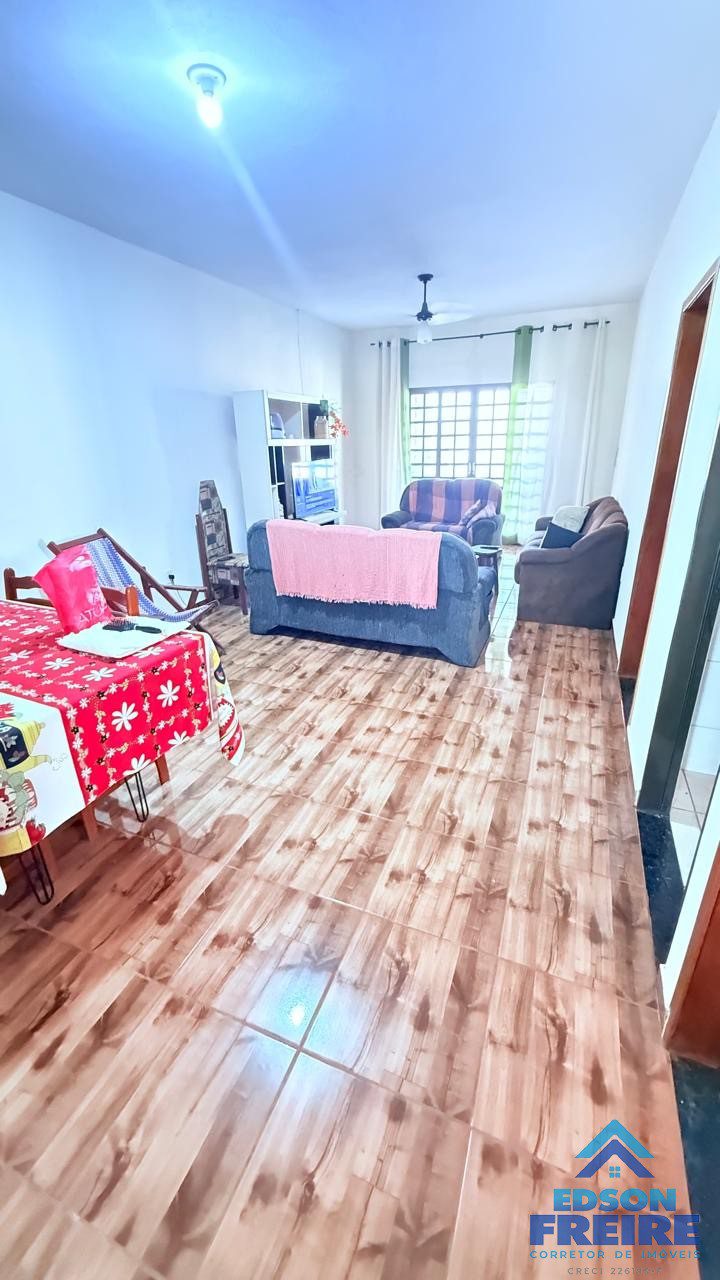 445f239b-214f-40ee-8e2b-c13908cdd378