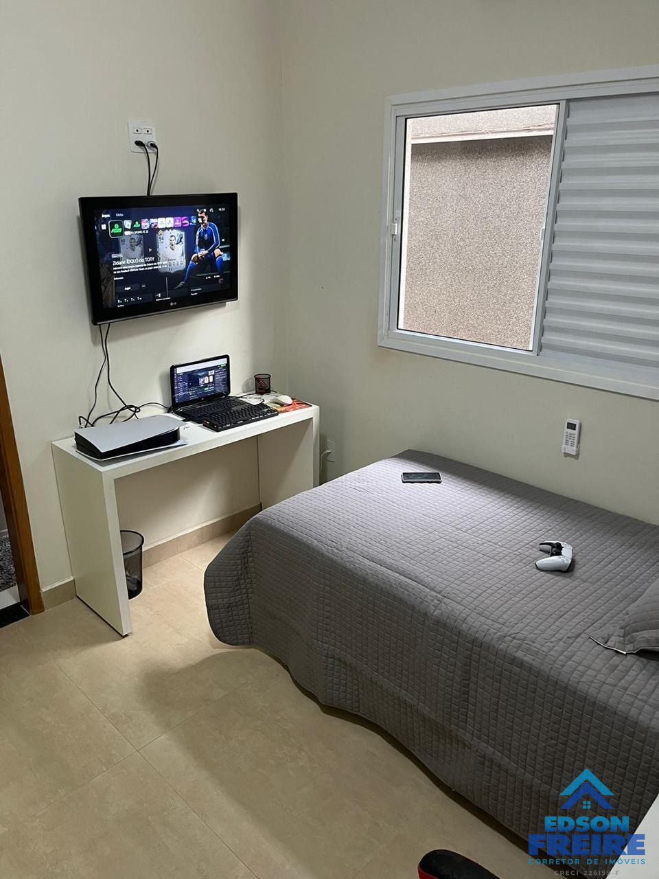 949d9316-f2a4-4f5b-a690-978bbeba2945