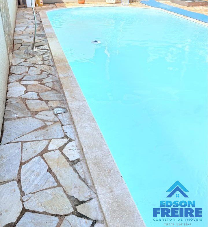 a00ef64b-ba70-419b-921d-9bff519628fc