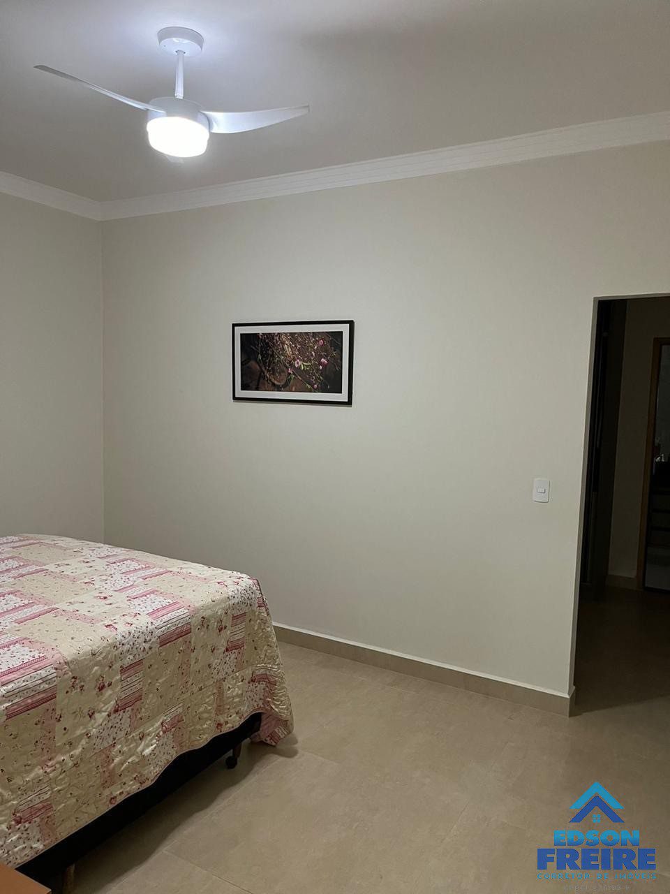 ce9c4634-8262-4e11-a348-7dc126dffaf7