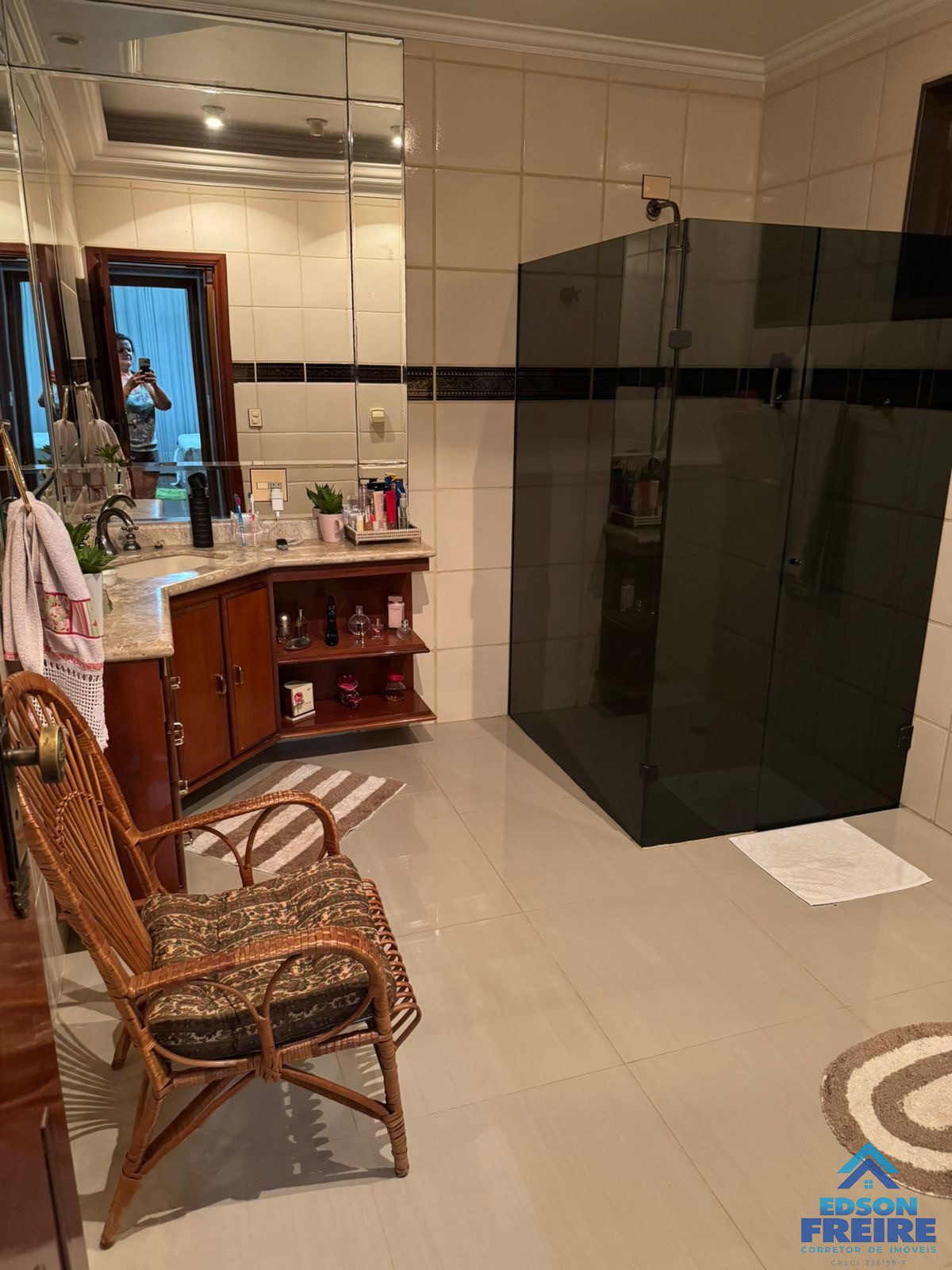 F3A7CC17-5516-441B-AB93-08219C873679