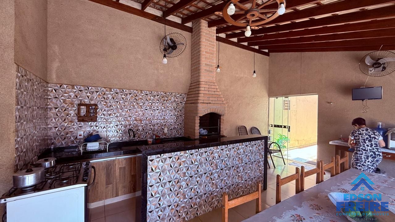 8b1fb66f-76ea-48c3-a411-ca44cecdf5f3