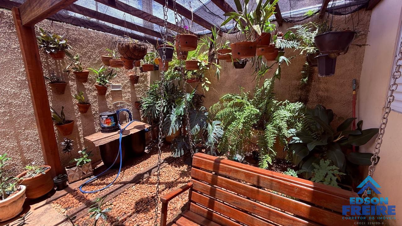 b4609f43-d1fa-4d75-90ec-399f02a09ebd