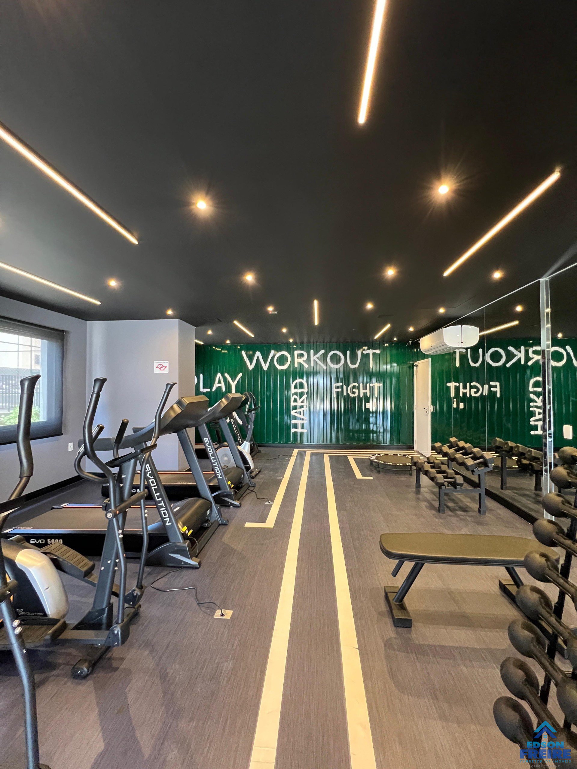 80fc0aef-3fae-43c1-941d-6c84d73a7970