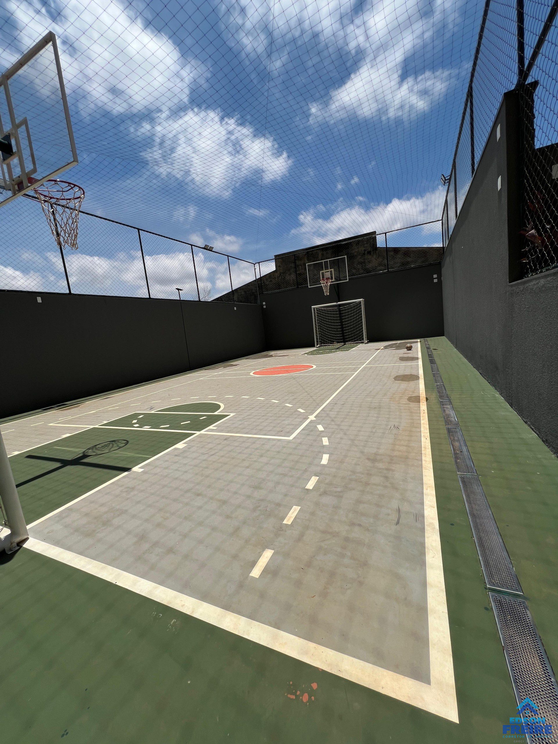 d67bf8e5-a8a5-41a0-9626-f9e6fe86ad59